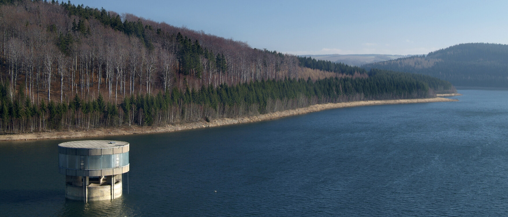 Entnahmeturm der Talsperre Lichtenberg